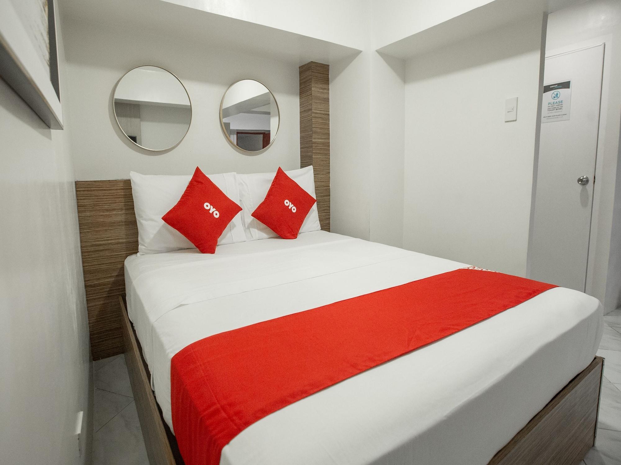 Circuit Hostel Макати Экстерьер фото