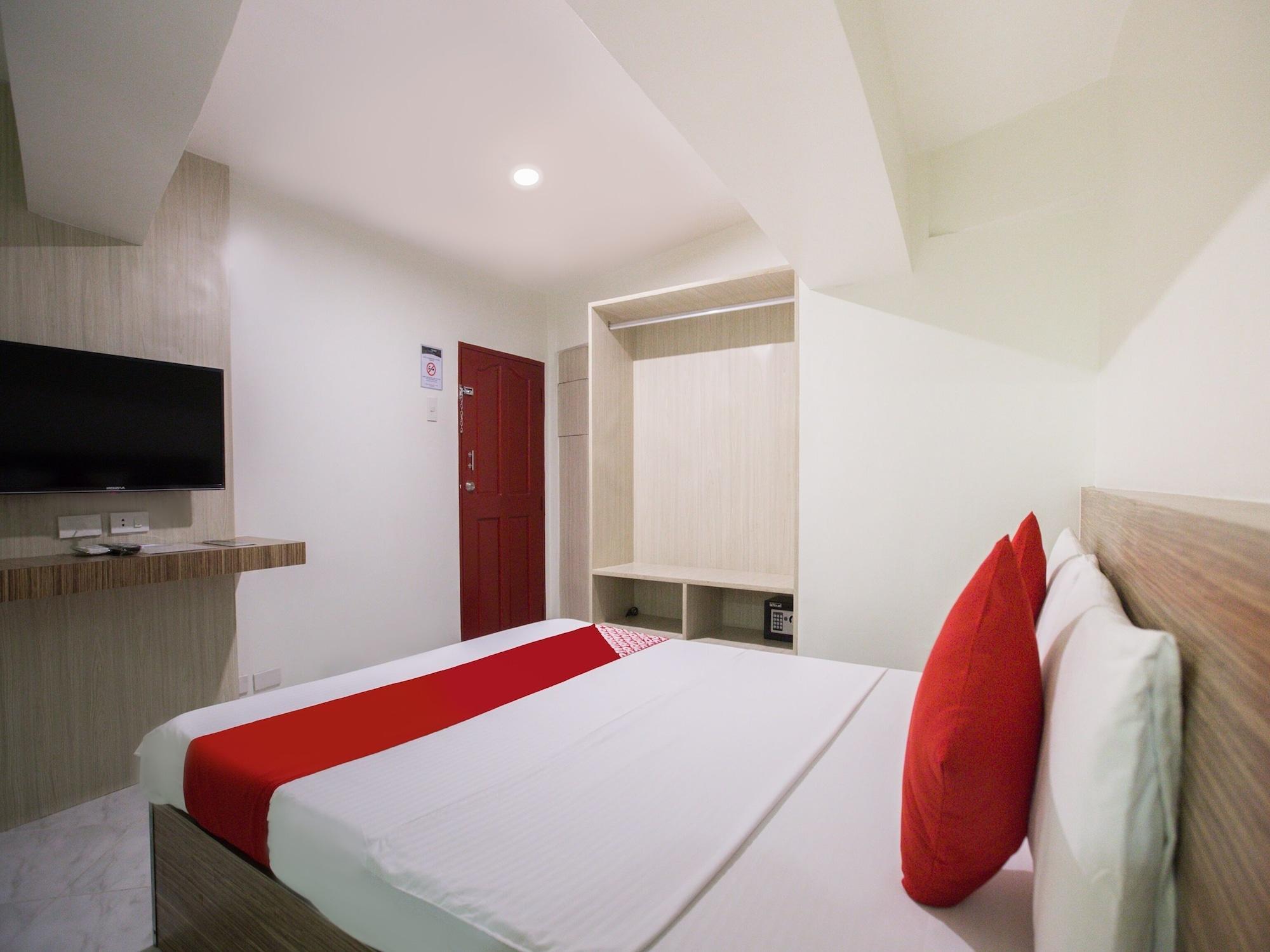 Circuit Hostel Макати Экстерьер фото