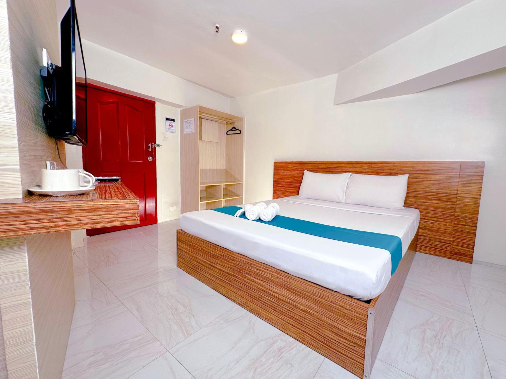 Circuit Hostel Макати Экстерьер фото